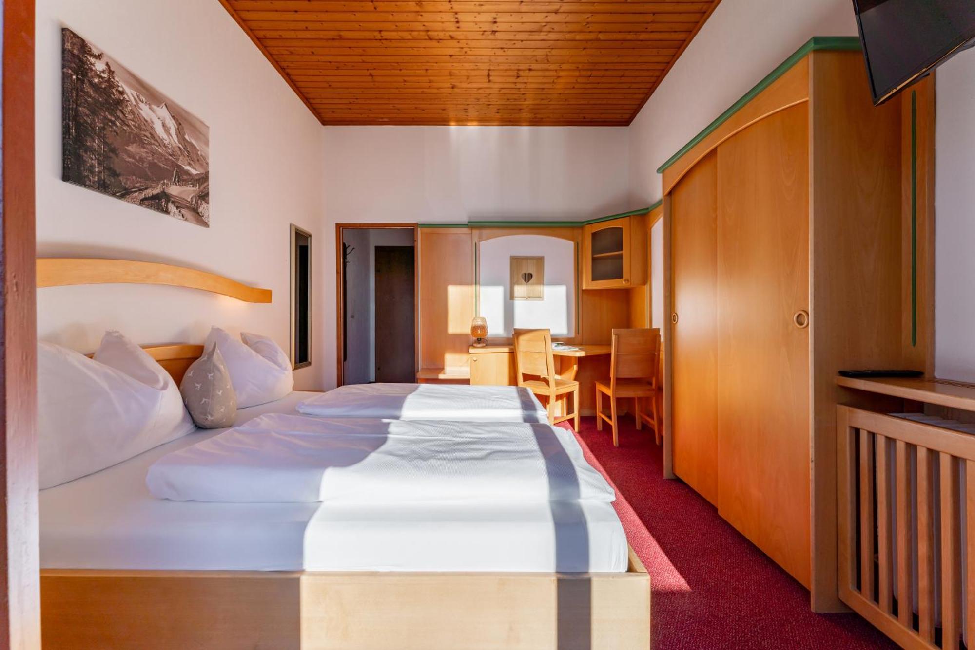 Hotel Gasthof Post Fusch an der Glocknerstraße Eksteriør billede